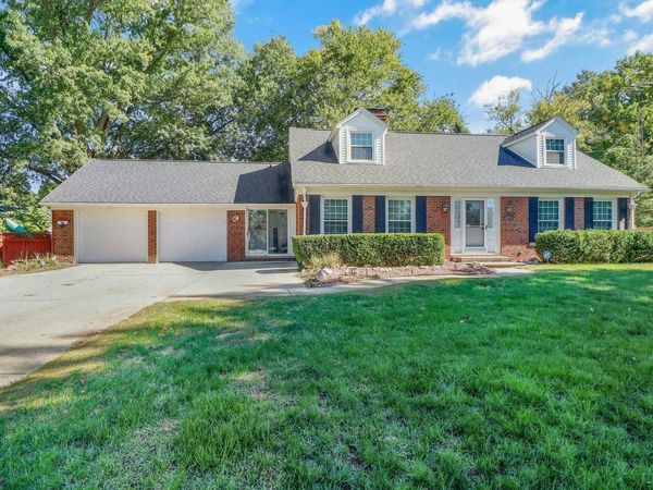 107 Haas , Blissfield, MI 49228