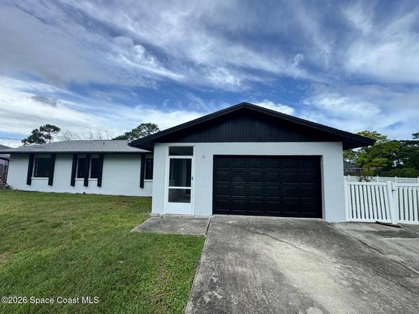5300 Fruitport Street , Cocoa, FL 32927