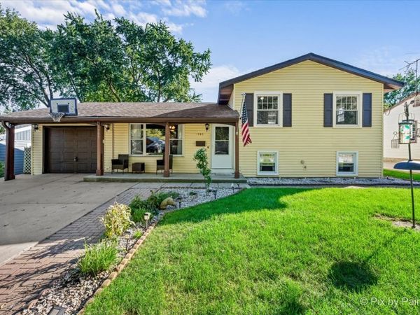 1705 Poplar Avenue , Hanover Park, IL 60133