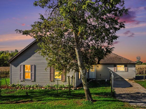 88320 Old Swamp Road, Decatur, MI 49045