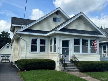 11 Russell Avenue, Yorkville, NY 13495