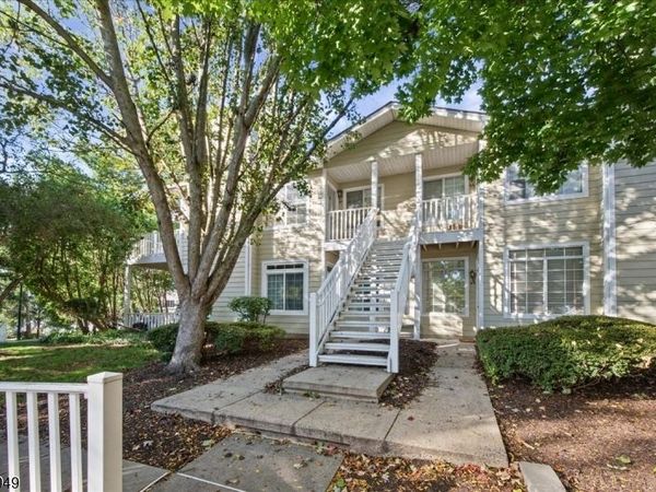 80 Wentworth Rd, Bedminster, NJ 07921