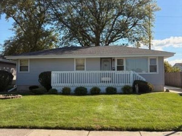 9851 Delaware Place, Highland, IN 46322