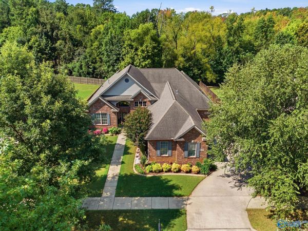 8305 Anslee Way NW, Huntsville, AL 35806