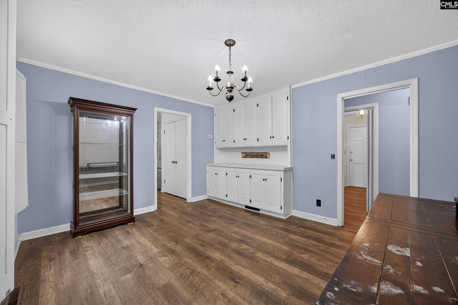 208 Carlisle Court Photo 15