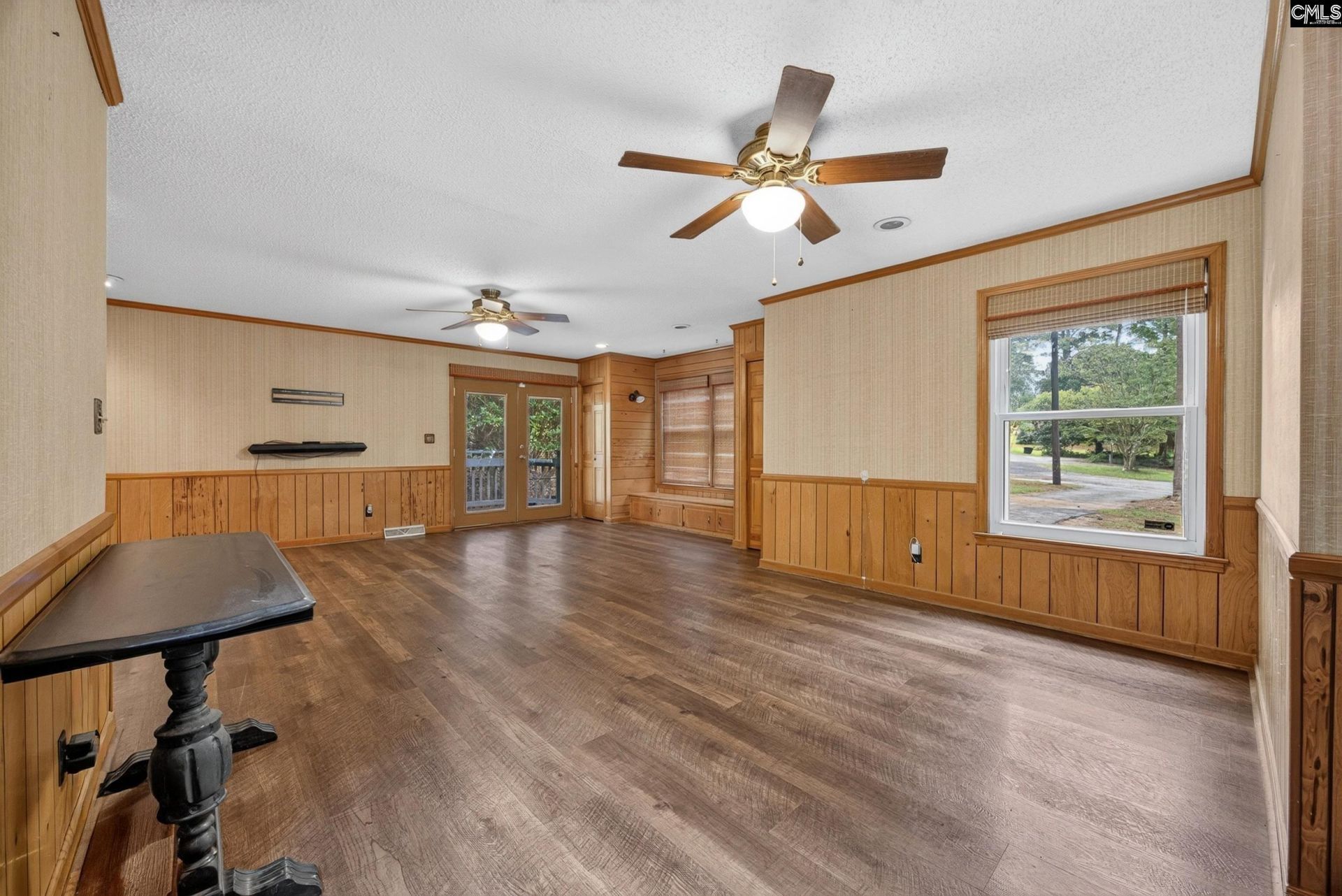 208 Carlisle Court Photo 19