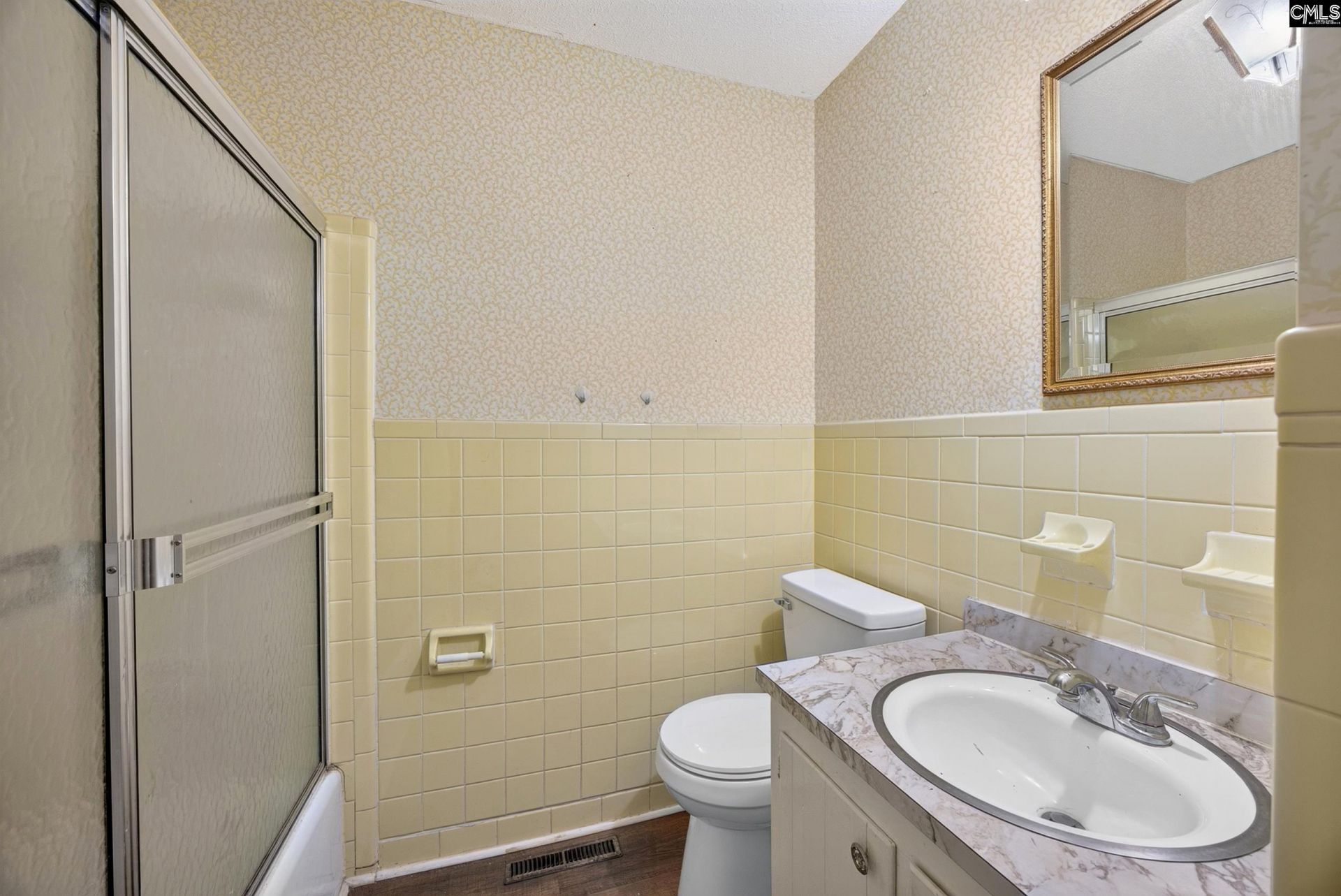 208 Carlisle Court Photo 24