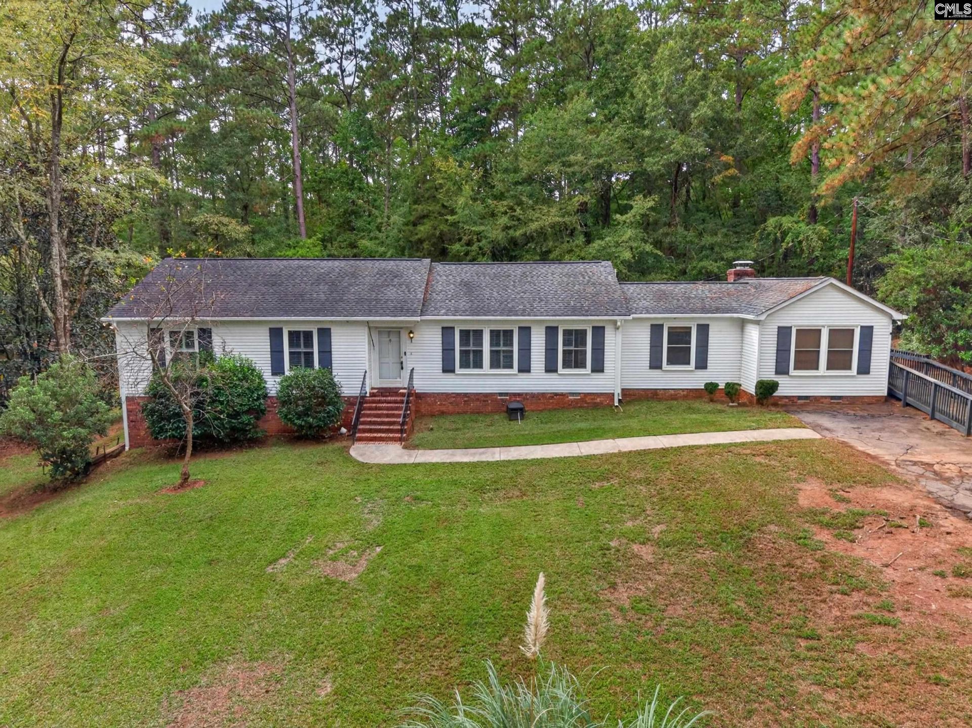208 Carlisle Court Photo 4