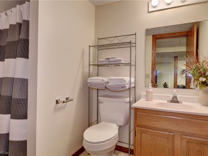 1510 N Wooster, Dover, OH 44622 Photo 16