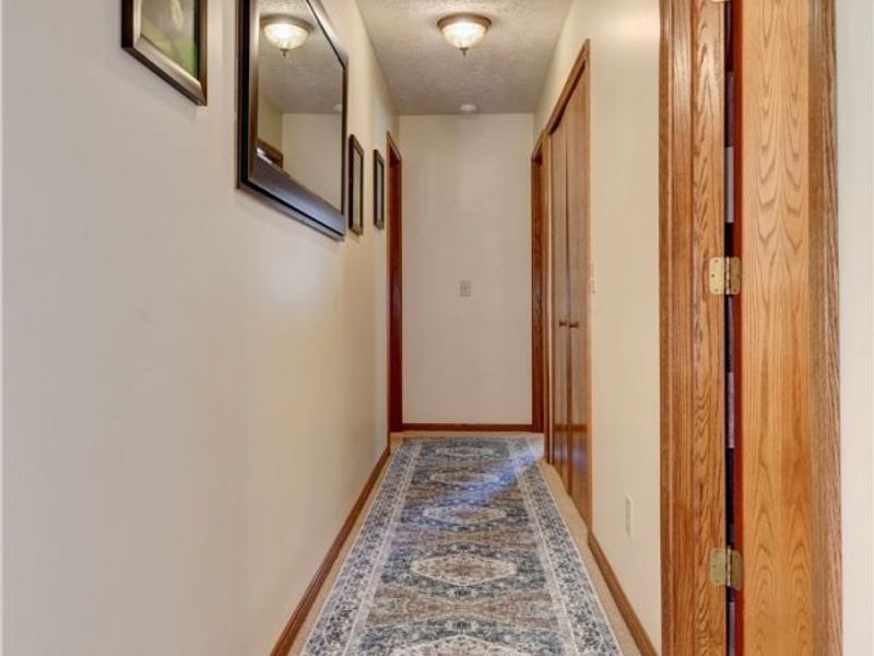 1510 N Wooster, Dover, OH 44622 Photo 6