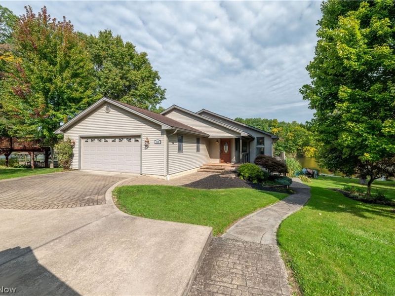 11218 Diehl Lake Drive, Berlin Center, OH 44401 Photo 1