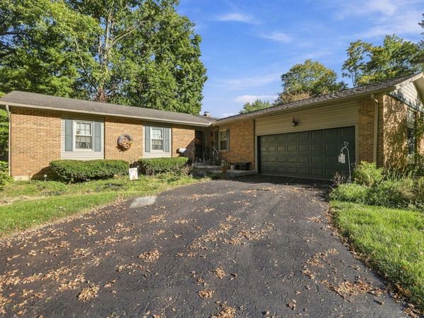 183 Jonquil Drive SW, Etna, OH 43062