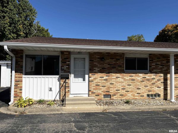 420 BRENTWOOD Road, Unit 301, Morton, IL 61550