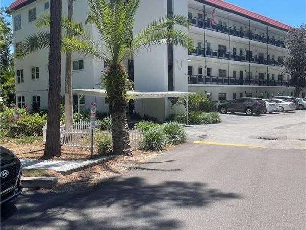 200 EL CAMINO DRIVE , Unit 102, WINTER HAVEN, FL 33884