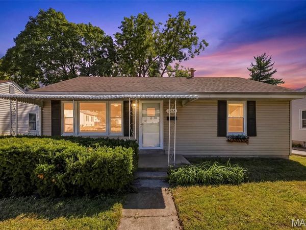3238 Krem Avenue , St Ann, MO 63074