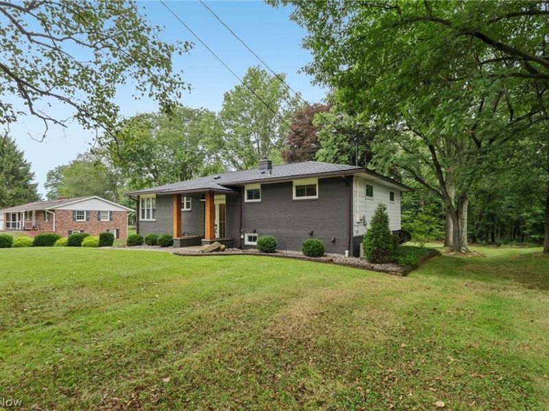 1275 High View Drive, Wadsworth, OH 44281 Photo 2
