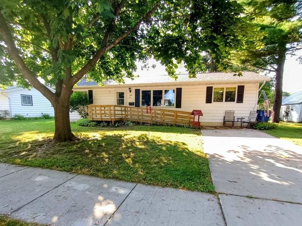 135 ROBERT STREET, Clintonville, WI 54929