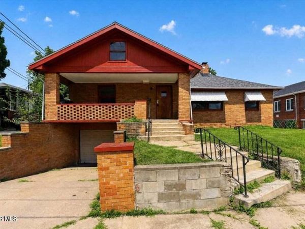 735 Russell Street , Toledo, OH 43608