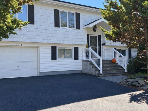 141 E John Street, Lindenhurst, NY 11757