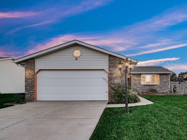 7355 Kestrel Street , Hobart, IN 46342