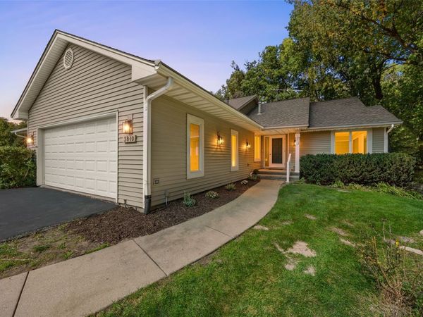 3810 Antelope Trail NE, Cedar Rapids, IA 52402