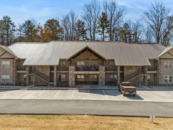 235 Bishops Cap Circle, Townsend, TN 37882