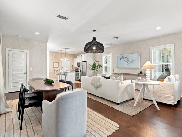 717 Cottage Park Dr , Nashville, TN 37207