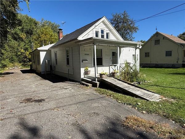 1091 Ruie Road , North Tonawanda, NY 14120