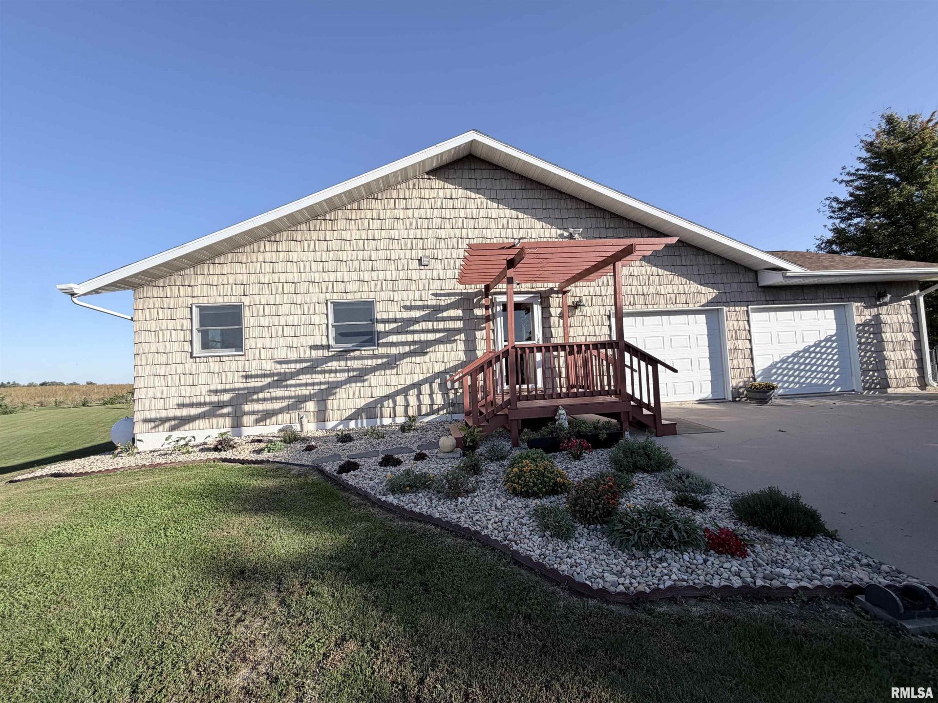 810 Chesapeake Road, Colchester, IL 62326 Main Photo