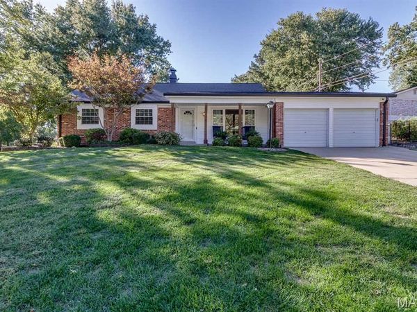 6819 Turnesa Lane, Oakville, MO 63129