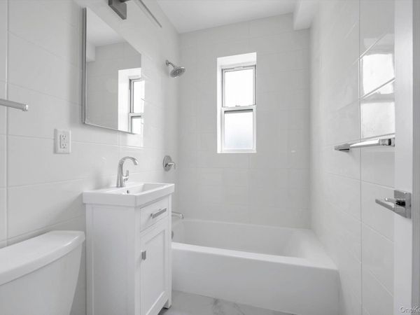 1367 Broadway , Unit B17, Hewlett, NY 11557