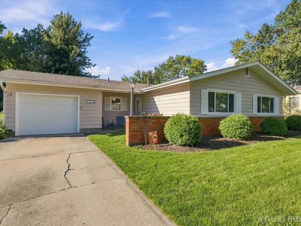 410 Harmony Drive , North Aurora, IL 60542