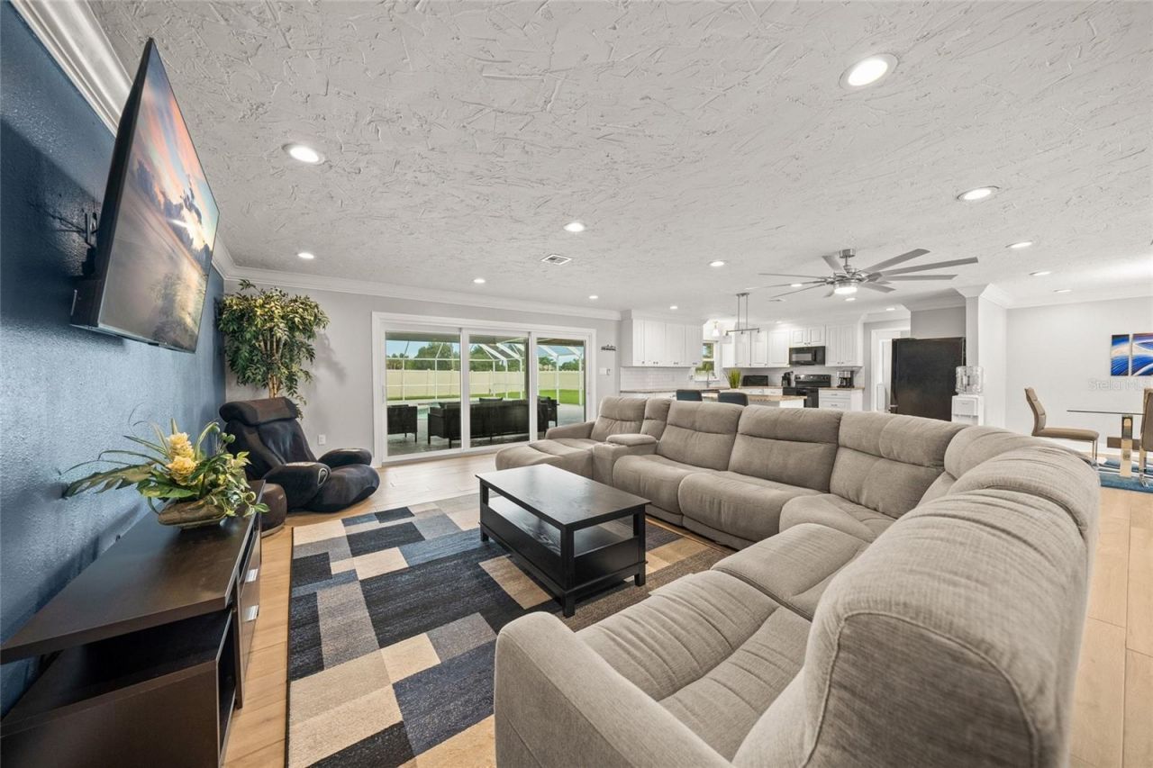 2130 E Leewynn Drive, Sarasota, FL 34240 Photo