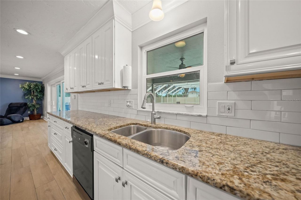 2130 E Leewynn Drive, Sarasota, FL 34240 Photo