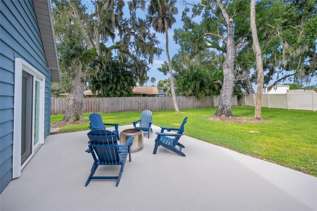 2130 E Leewynn Drive, Sarasota, FL 34240 Photo