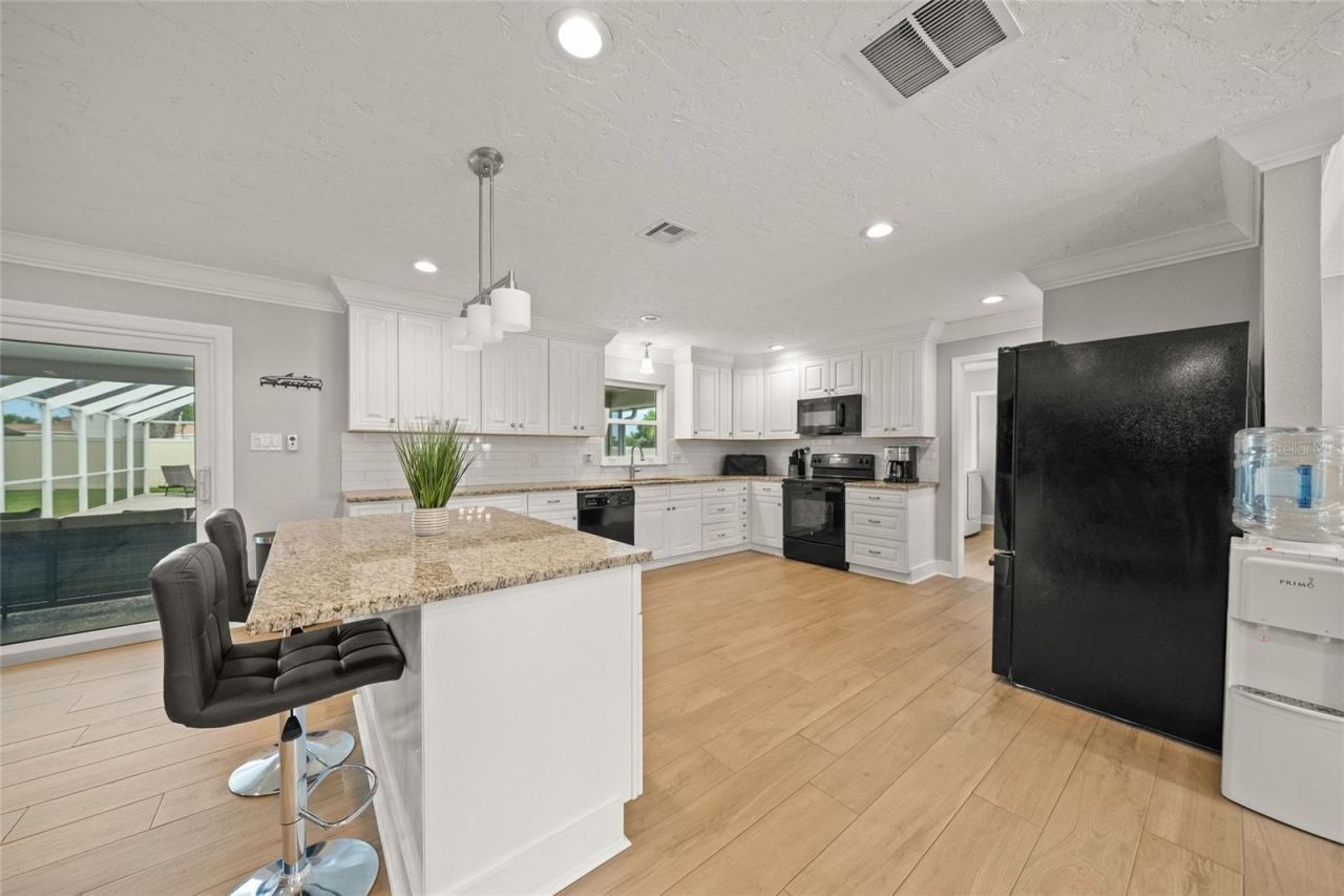2130 E Leewynn Drive, Sarasota, FL 34240 Photo