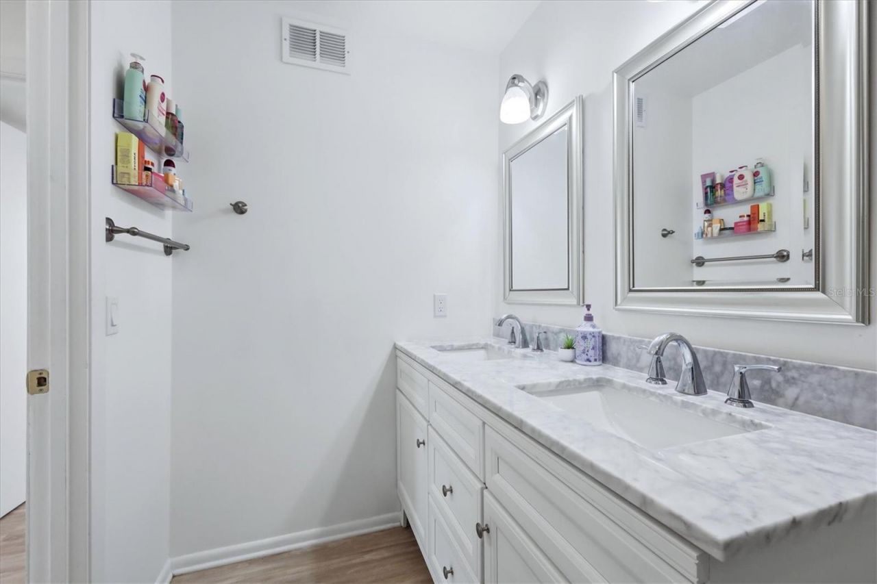 5174 Marsh Field Lane , Unit 86, Sarasota, FL 34235 Photo