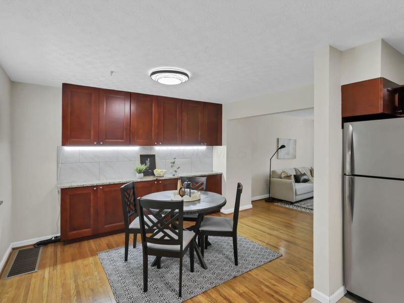 1810 Kings Court, Unit B, Columbus, OH 43212 Photo 11