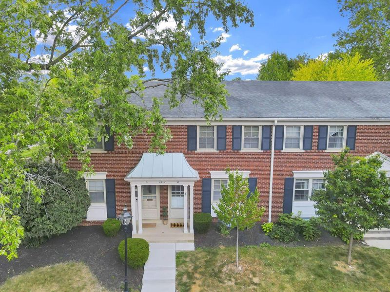1810 Kings Court, Unit B, Columbus, OH 43212 Photo 2