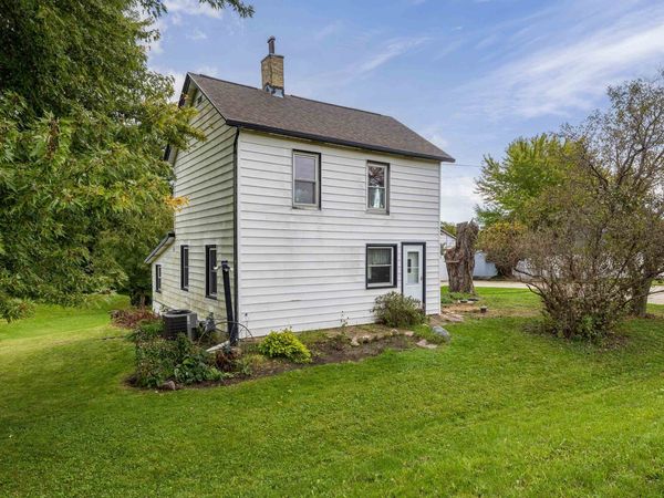 N2894 Highway 16 & 26, Juneau, WI 53039