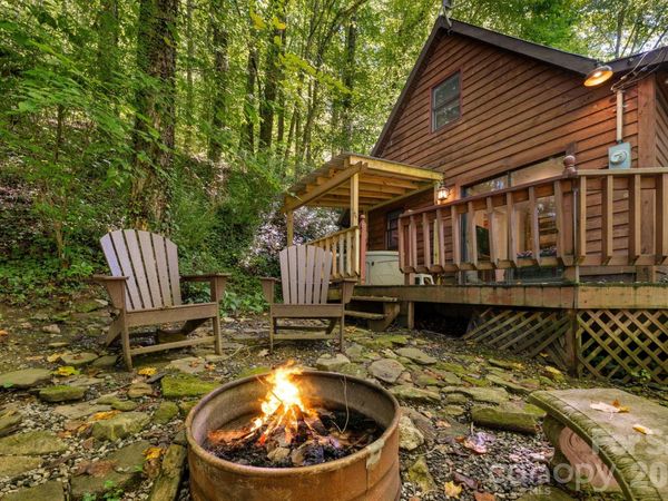 3575 Conleys Creek Road , Whittier, NC 28789