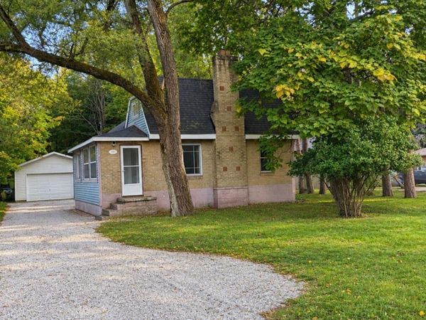 569 Porter Road, Norton Shores, MI 49441