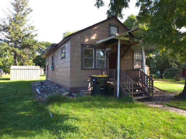 206 E Depue Avenue, Olivia, MN 56277