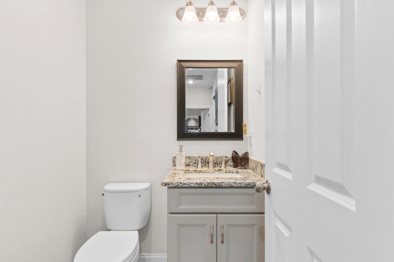 4077 Hagwood Circle  Photo 24