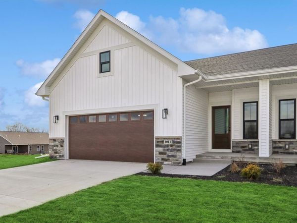 1021 Highland Trail , Solon, IA 52333