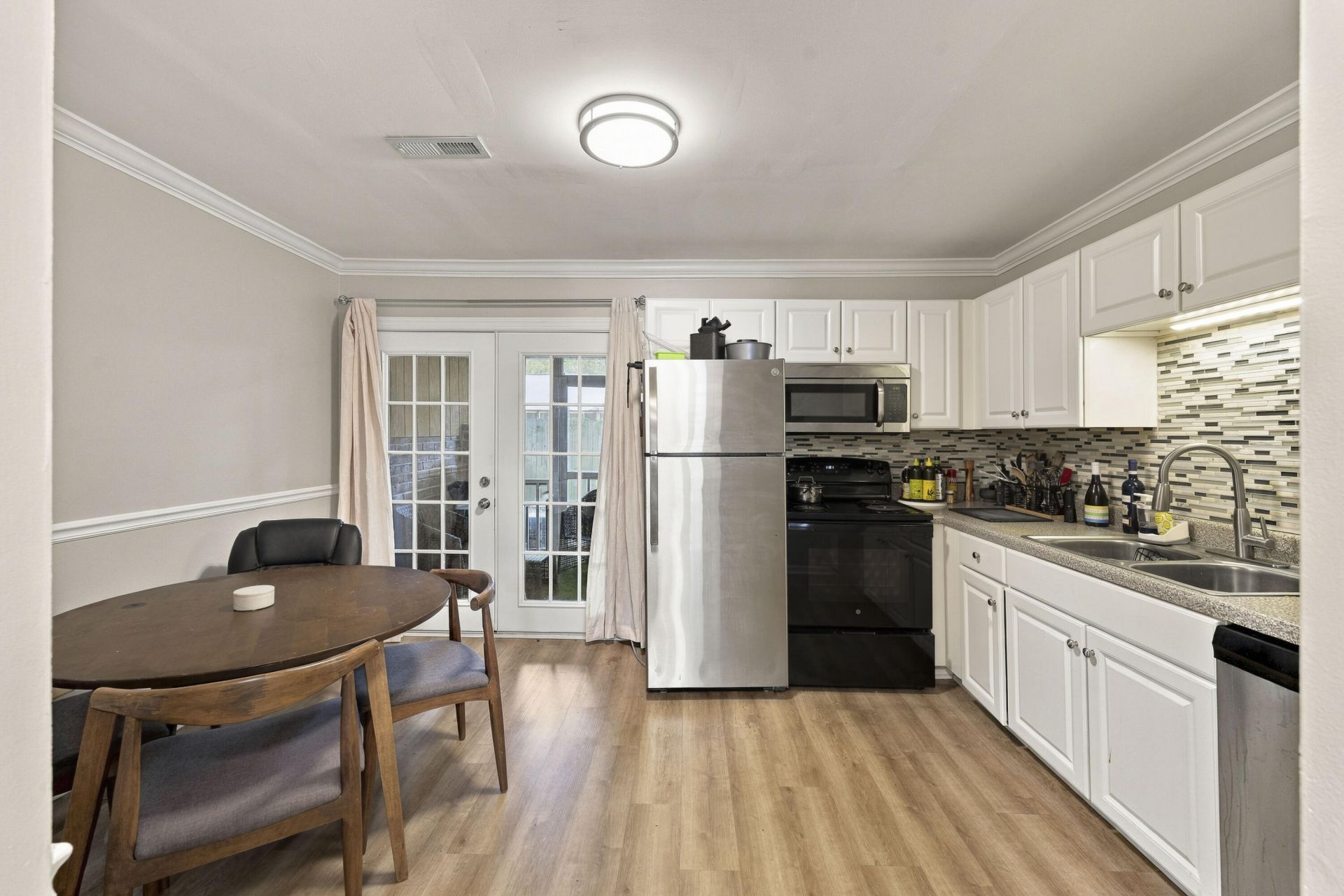 1713 Boone Hall Drive Photo 8