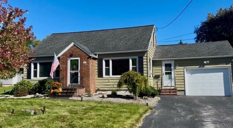 103 Haywood Road, Syracuse, NY 13219 Main Photo