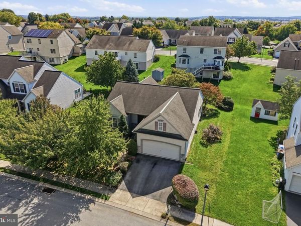 341 HOLLOW VW, MANHEIM, PA 17545