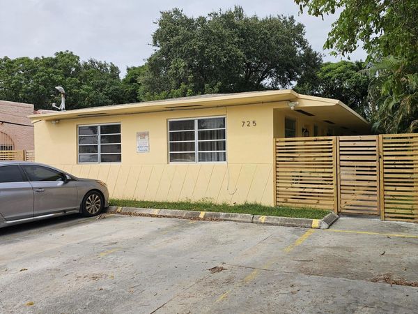 725 NE 126TH Street, North Miami, FL 33161