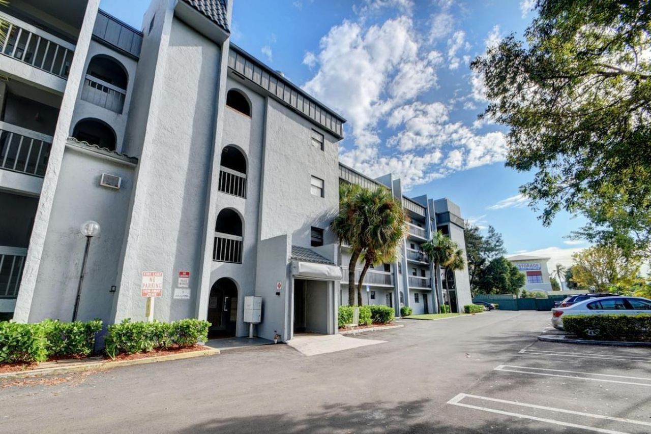 2050 N Congress Avenue, Unit 108, West Palm Beach, FL 33401 Photo